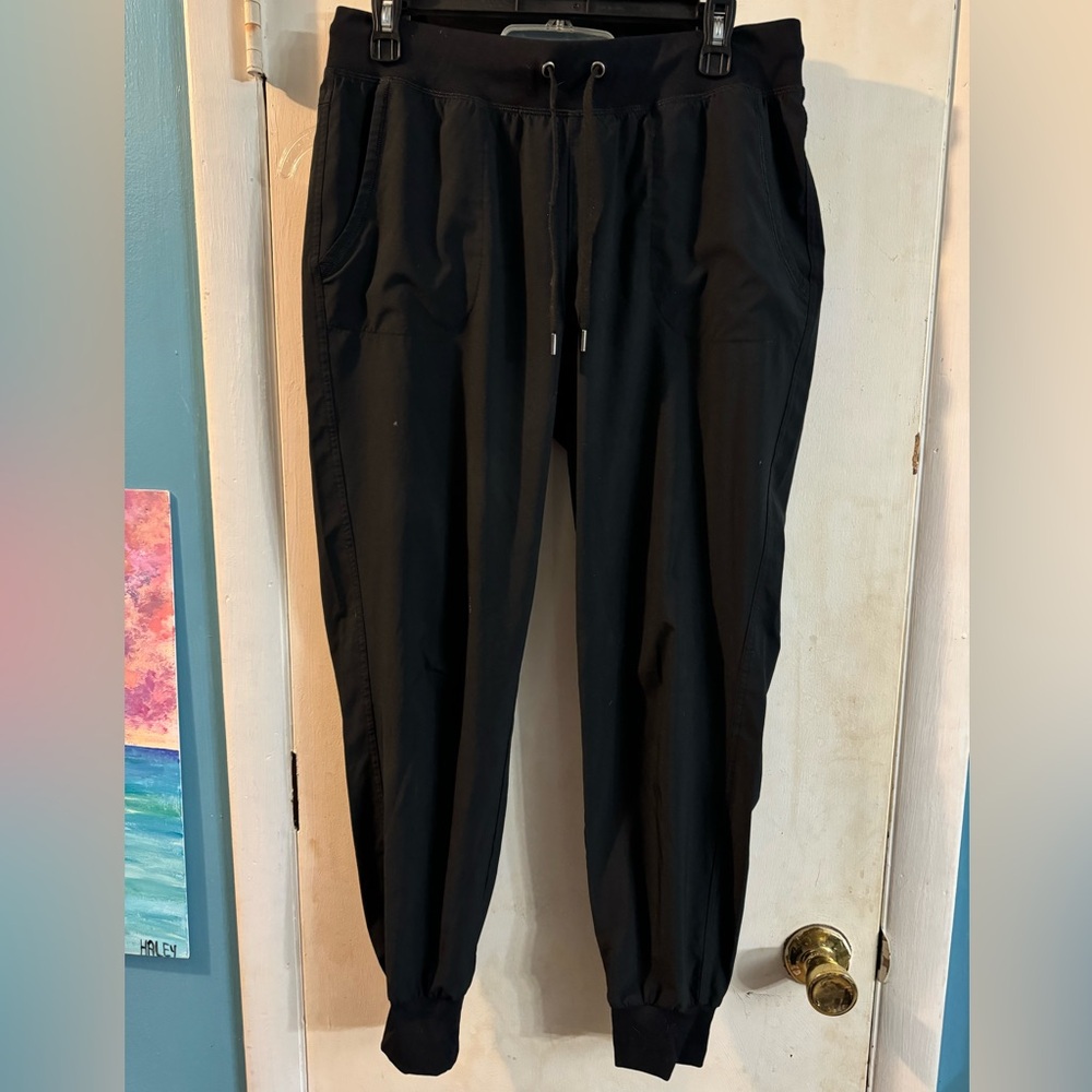 Boutique Medium Athletic Jogger Pants